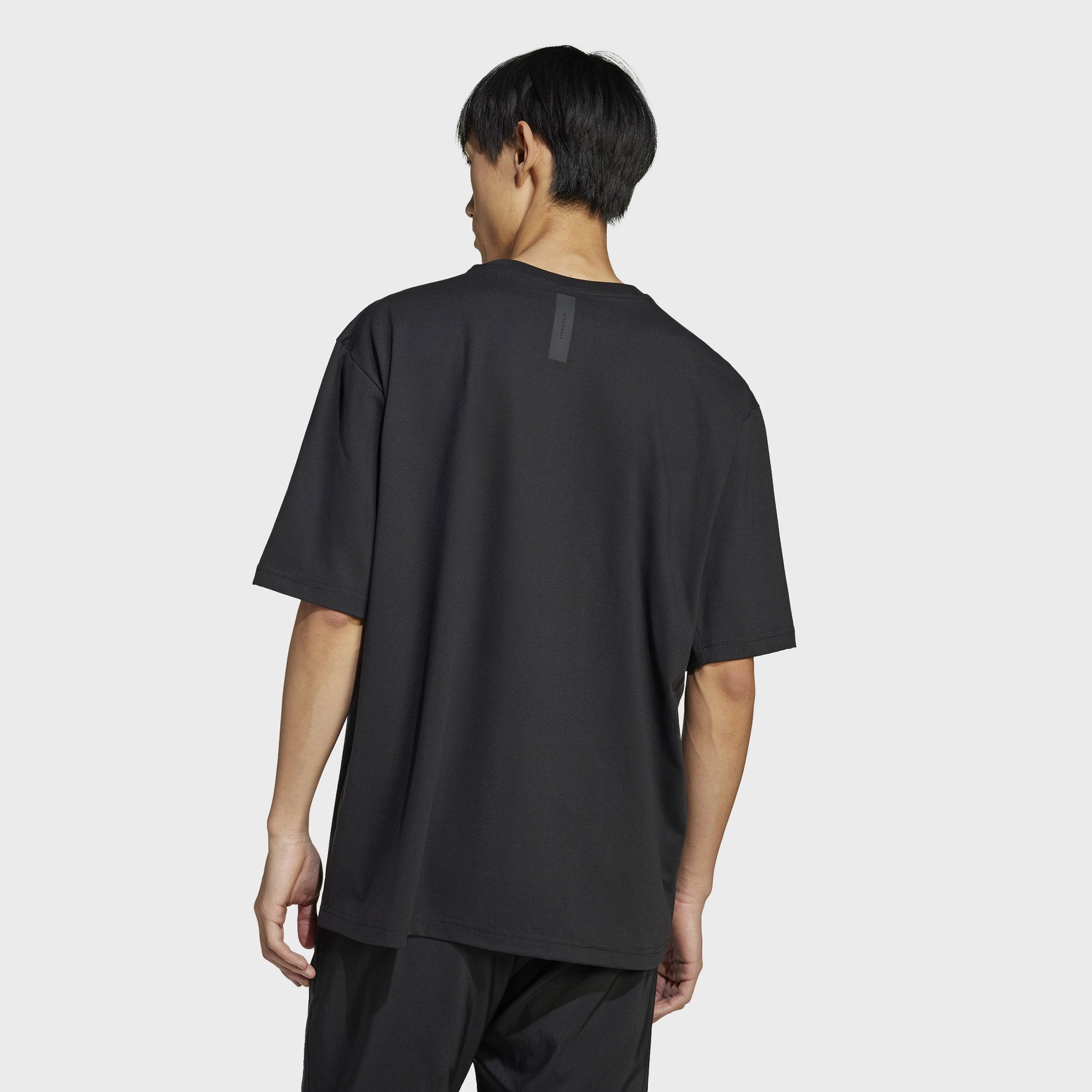 adidas Z.N.E. Loose-Fit T-Shirt / Black