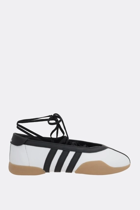 Taekwondo Mei ballerinas in smooth leather